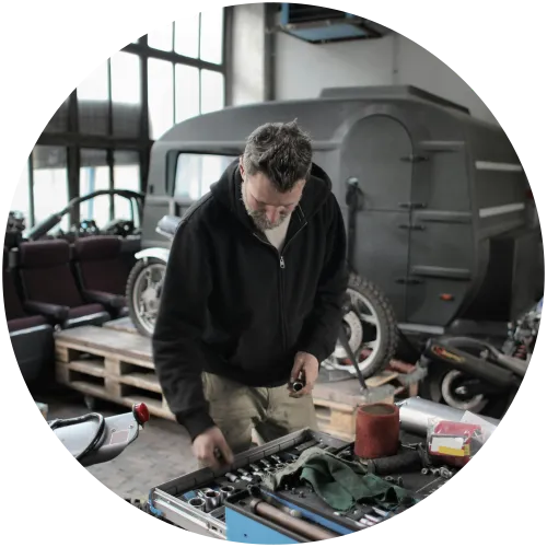 Wohnwagen in der Werkstatt
